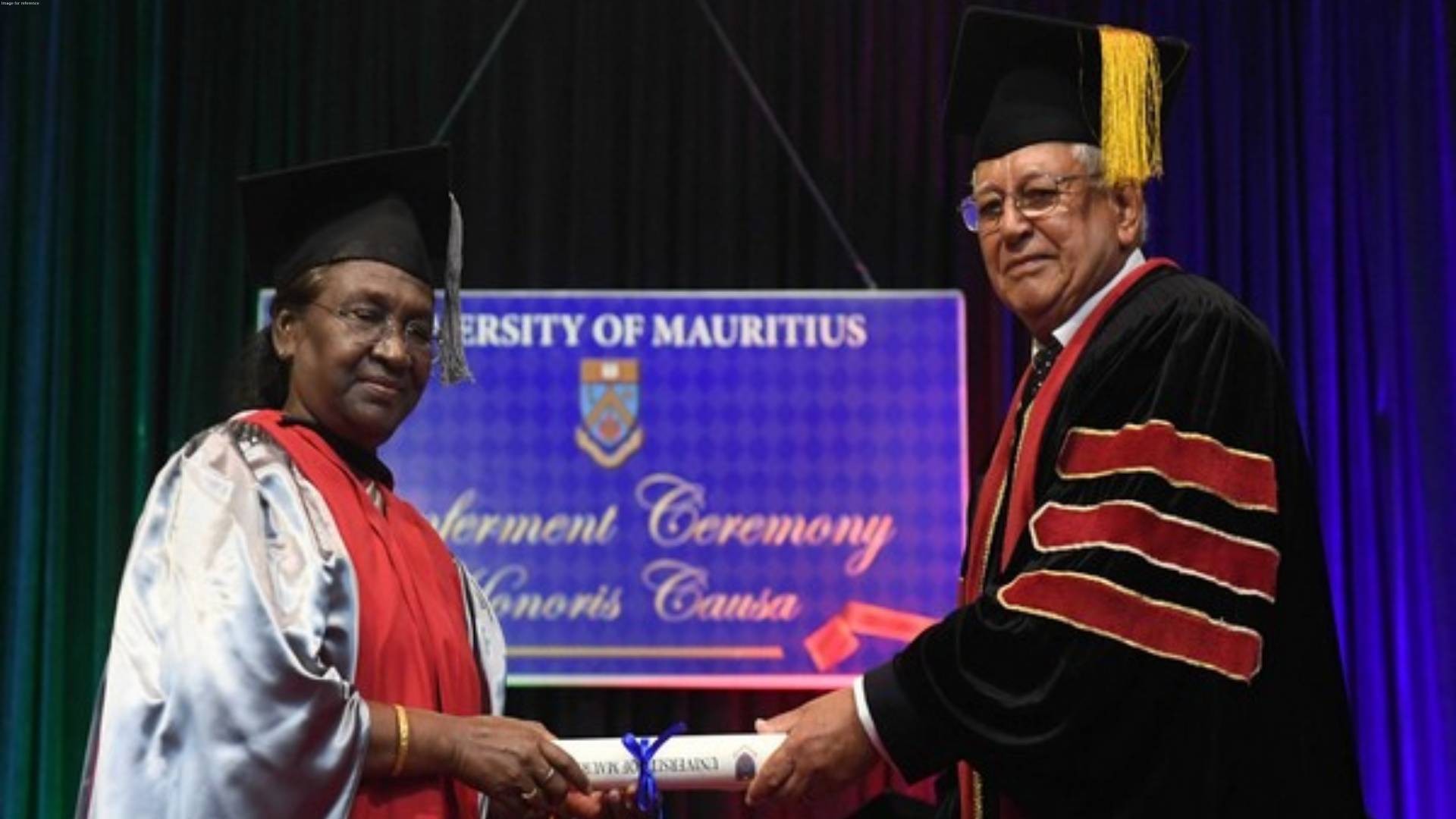 President Droupadi Murmu conferred with honorary doctorate by University of Mauritius